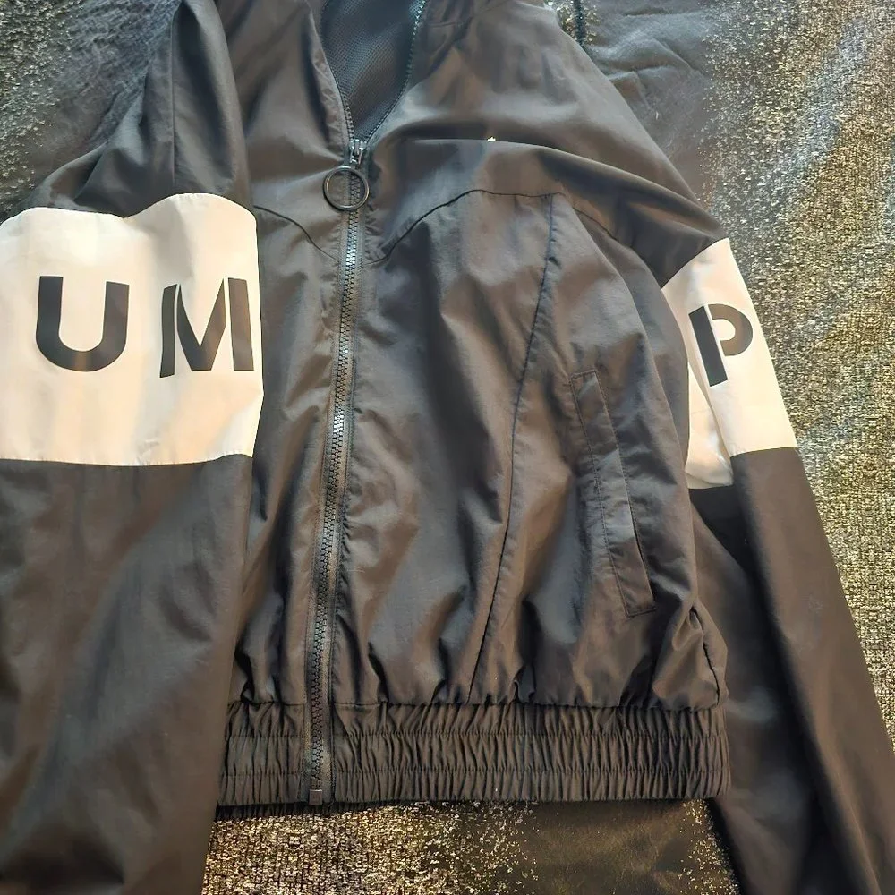 Jacket - Picture 1 of 4